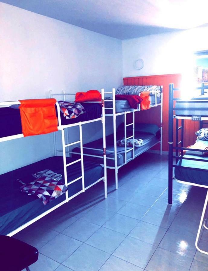 Larios Cool Hostel Málaga Dış mekan fotoğraf